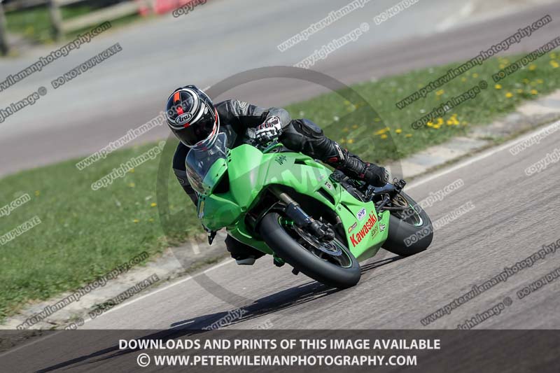 cadwell park;cadwell park photographs;cadwell trackday photographs;enduro digital images;event digital images;eventdigitalimages;peter wileman photography;racing digital images;trackday digital images;trackday photos