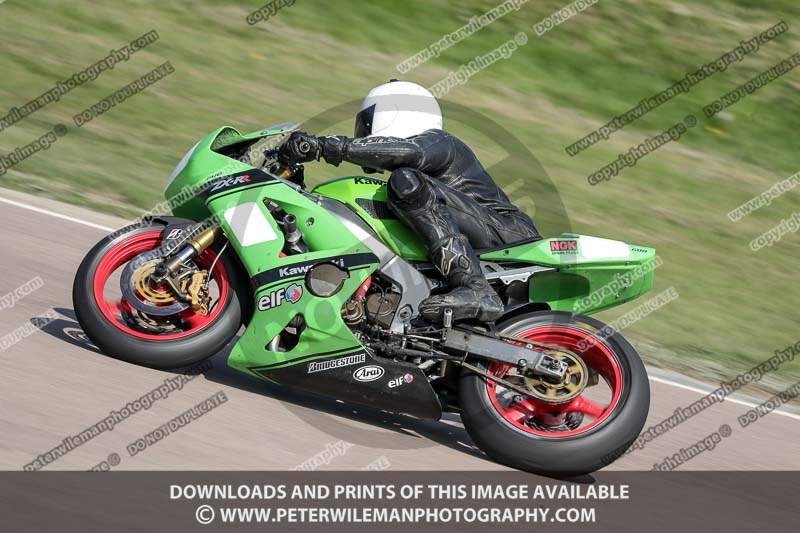 cadwell park;cadwell park photographs;cadwell trackday photographs;enduro digital images;event digital images;eventdigitalimages;peter wileman photography;racing digital images;trackday digital images;trackday photos