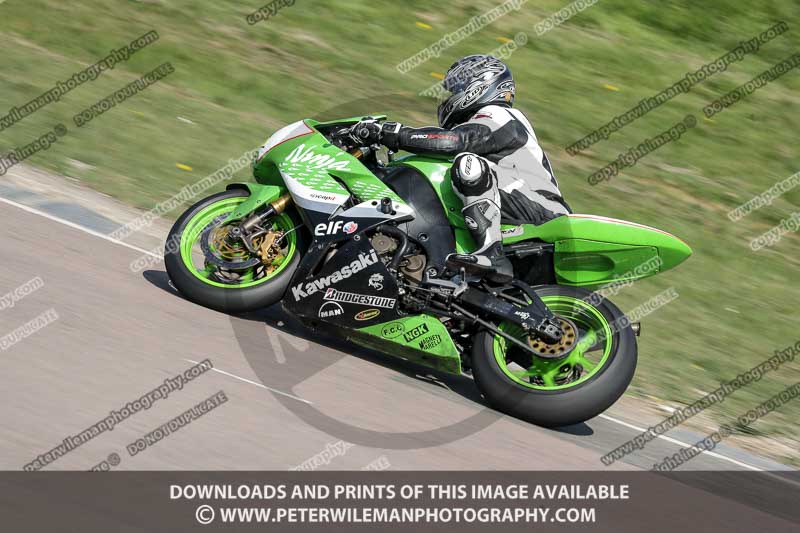 cadwell park;cadwell park photographs;cadwell trackday photographs;enduro digital images;event digital images;eventdigitalimages;peter wileman photography;racing digital images;trackday digital images;trackday photos