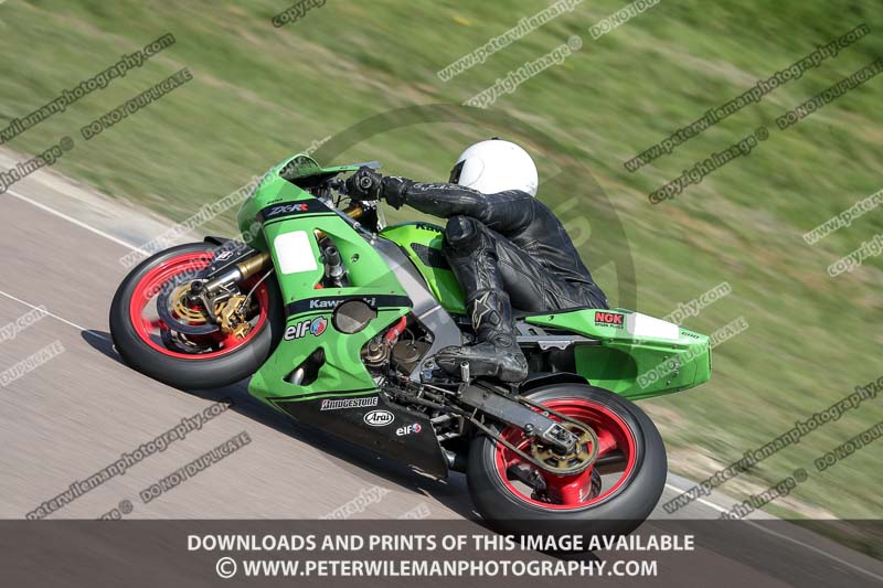 cadwell park;cadwell park photographs;cadwell trackday photographs;enduro digital images;event digital images;eventdigitalimages;peter wileman photography;racing digital images;trackday digital images;trackday photos