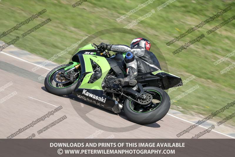 cadwell park;cadwell park photographs;cadwell trackday photographs;enduro digital images;event digital images;eventdigitalimages;peter wileman photography;racing digital images;trackday digital images;trackday photos