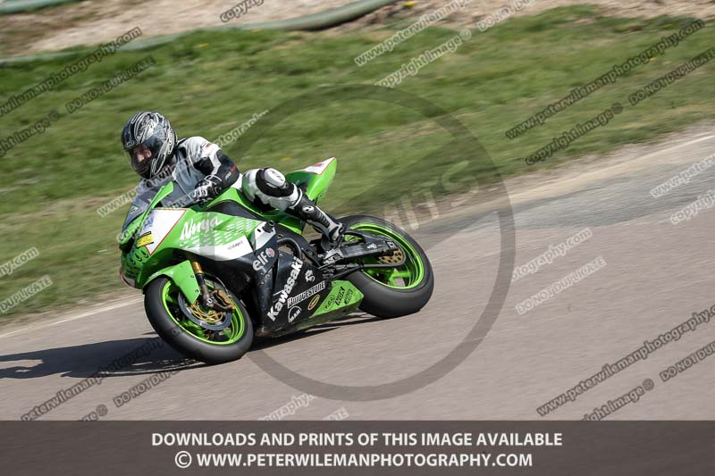 cadwell park;cadwell park photographs;cadwell trackday photographs;enduro digital images;event digital images;eventdigitalimages;peter wileman photography;racing digital images;trackday digital images;trackday photos
