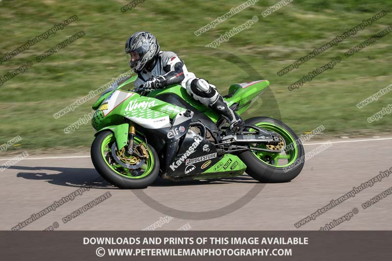 cadwell park;cadwell park photographs;cadwell trackday photographs;enduro digital images;event digital images;eventdigitalimages;peter wileman photography;racing digital images;trackday digital images;trackday photos