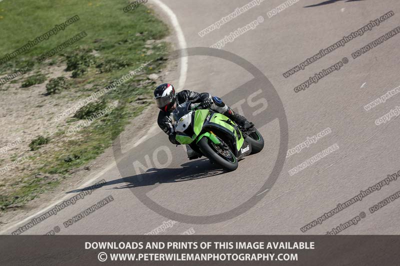 cadwell park;cadwell park photographs;cadwell trackday photographs;enduro digital images;event digital images;eventdigitalimages;peter wileman photography;racing digital images;trackday digital images;trackday photos