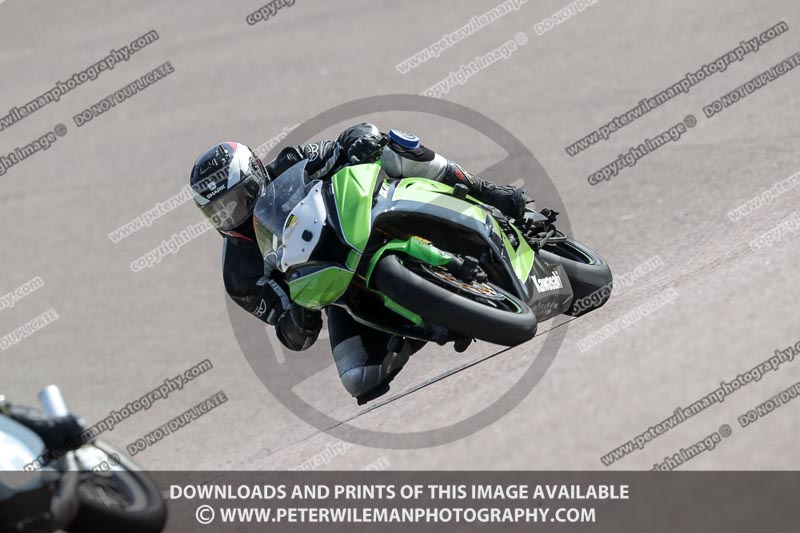 cadwell park;cadwell park photographs;cadwell trackday photographs;enduro digital images;event digital images;eventdigitalimages;peter wileman photography;racing digital images;trackday digital images;trackday photos