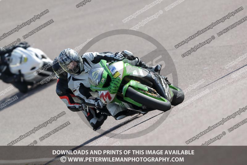 cadwell park;cadwell park photographs;cadwell trackday photographs;enduro digital images;event digital images;eventdigitalimages;peter wileman photography;racing digital images;trackday digital images;trackday photos