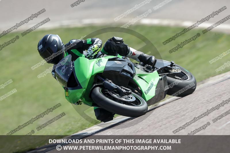 cadwell park;cadwell park photographs;cadwell trackday photographs;enduro digital images;event digital images;eventdigitalimages;peter wileman photography;racing digital images;trackday digital images;trackday photos