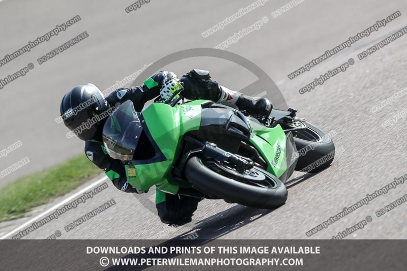 cadwell park;cadwell park photographs;cadwell trackday photographs;enduro digital images;event digital images;eventdigitalimages;peter wileman photography;racing digital images;trackday digital images;trackday photos