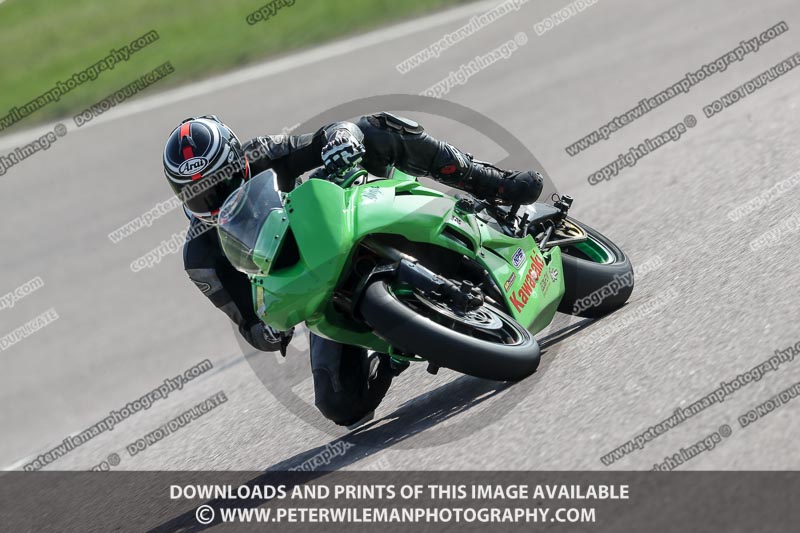 cadwell park;cadwell park photographs;cadwell trackday photographs;enduro digital images;event digital images;eventdigitalimages;peter wileman photography;racing digital images;trackday digital images;trackday photos