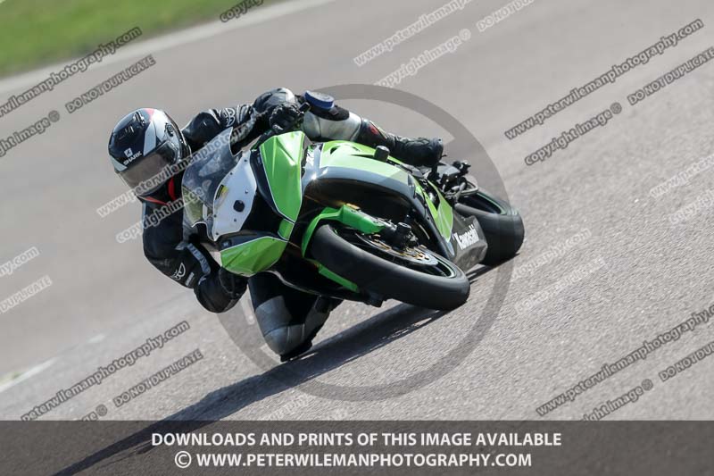 cadwell park;cadwell park photographs;cadwell trackday photographs;enduro digital images;event digital images;eventdigitalimages;peter wileman photography;racing digital images;trackday digital images;trackday photos