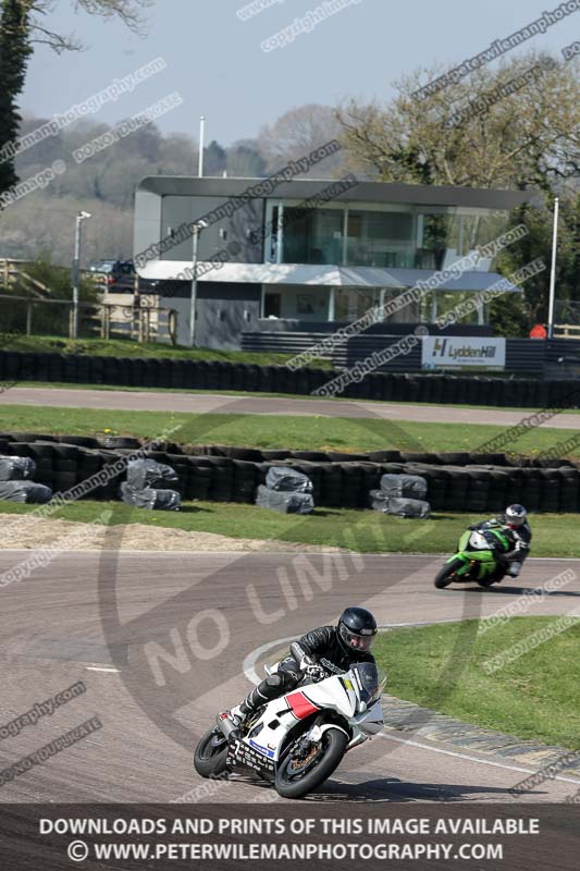 cadwell park;cadwell park photographs;cadwell trackday photographs;enduro digital images;event digital images;eventdigitalimages;peter wileman photography;racing digital images;trackday digital images;trackday photos