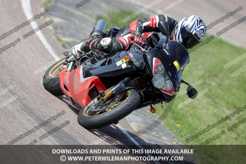 cadwell park;cadwell park photographs;cadwell trackday photographs;enduro digital images;event digital images;eventdigitalimages;peter wileman photography;racing digital images;trackday digital images;trackday photos