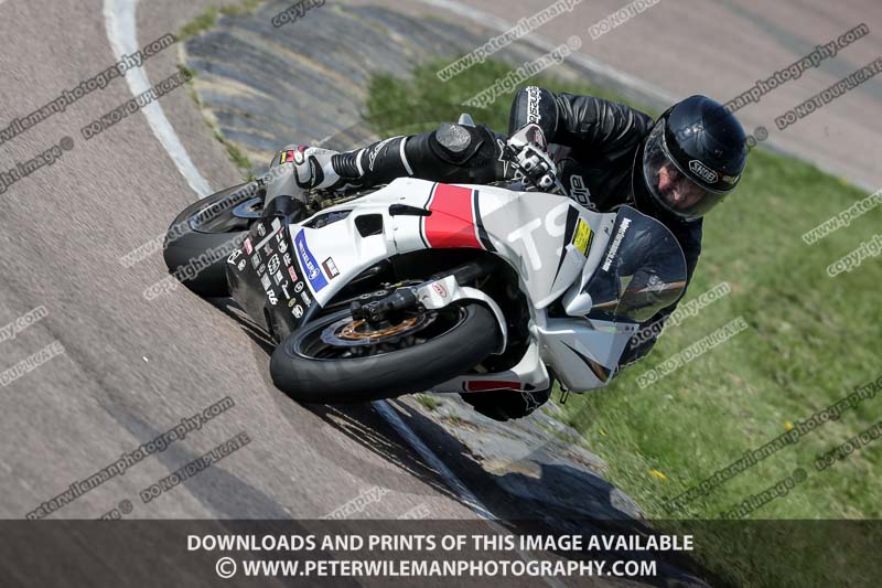 cadwell park;cadwell park photographs;cadwell trackday photographs;enduro digital images;event digital images;eventdigitalimages;peter wileman photography;racing digital images;trackday digital images;trackday photos
