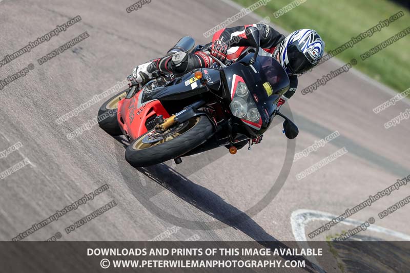 cadwell park;cadwell park photographs;cadwell trackday photographs;enduro digital images;event digital images;eventdigitalimages;peter wileman photography;racing digital images;trackday digital images;trackday photos