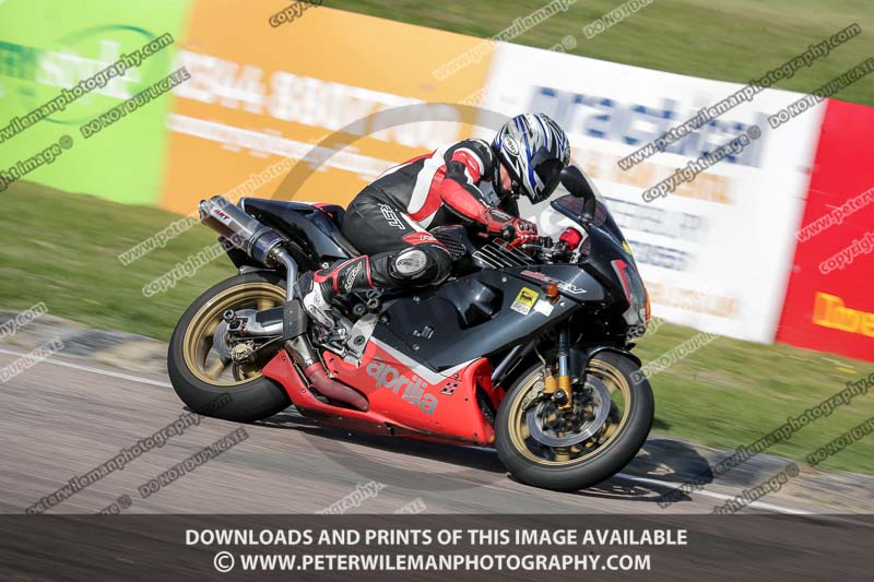 cadwell park;cadwell park photographs;cadwell trackday photographs;enduro digital images;event digital images;eventdigitalimages;peter wileman photography;racing digital images;trackday digital images;trackday photos
