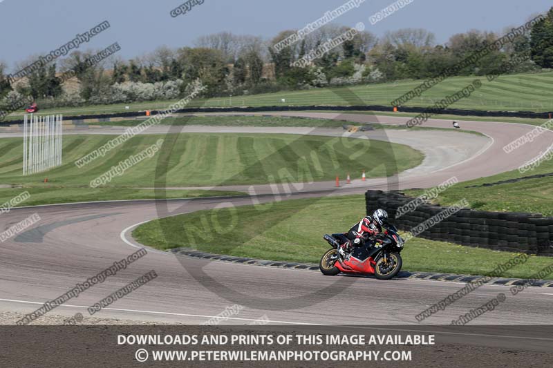 cadwell park;cadwell park photographs;cadwell trackday photographs;enduro digital images;event digital images;eventdigitalimages;peter wileman photography;racing digital images;trackday digital images;trackday photos