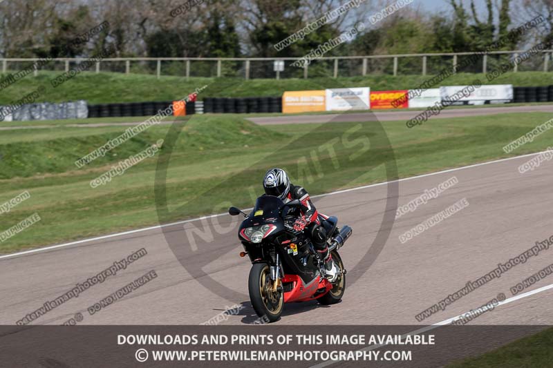 cadwell park;cadwell park photographs;cadwell trackday photographs;enduro digital images;event digital images;eventdigitalimages;peter wileman photography;racing digital images;trackday digital images;trackday photos