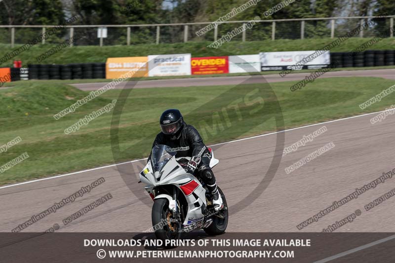 cadwell park;cadwell park photographs;cadwell trackday photographs;enduro digital images;event digital images;eventdigitalimages;peter wileman photography;racing digital images;trackday digital images;trackday photos