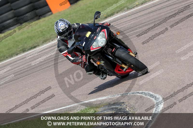 cadwell park;cadwell park photographs;cadwell trackday photographs;enduro digital images;event digital images;eventdigitalimages;peter wileman photography;racing digital images;trackday digital images;trackday photos