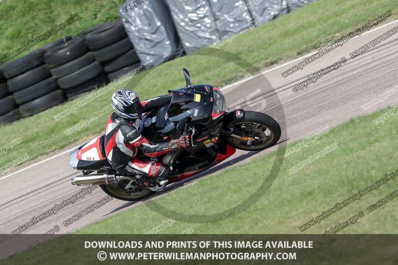 cadwell park;cadwell park photographs;cadwell trackday photographs;enduro digital images;event digital images;eventdigitalimages;peter wileman photography;racing digital images;trackday digital images;trackday photos