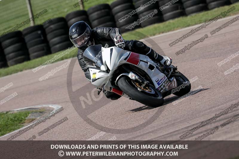 cadwell park;cadwell park photographs;cadwell trackday photographs;enduro digital images;event digital images;eventdigitalimages;peter wileman photography;racing digital images;trackday digital images;trackday photos