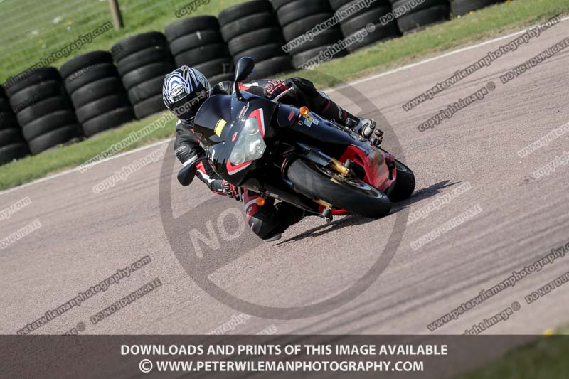 cadwell park;cadwell park photographs;cadwell trackday photographs;enduro digital images;event digital images;eventdigitalimages;peter wileman photography;racing digital images;trackday digital images;trackday photos