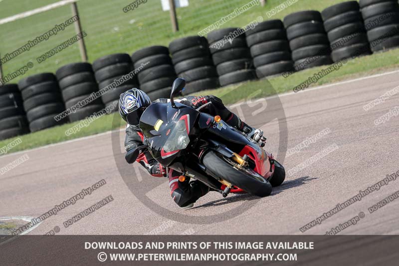 cadwell park;cadwell park photographs;cadwell trackday photographs;enduro digital images;event digital images;eventdigitalimages;peter wileman photography;racing digital images;trackday digital images;trackday photos