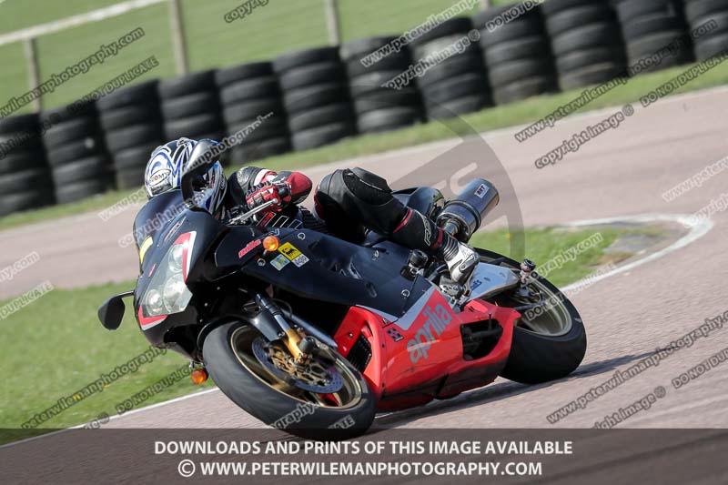 cadwell park;cadwell park photographs;cadwell trackday photographs;enduro digital images;event digital images;eventdigitalimages;peter wileman photography;racing digital images;trackday digital images;trackday photos