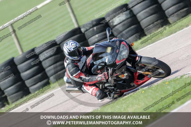 cadwell park;cadwell park photographs;cadwell trackday photographs;enduro digital images;event digital images;eventdigitalimages;peter wileman photography;racing digital images;trackday digital images;trackday photos
