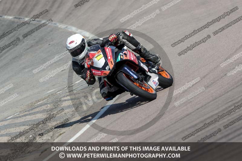cadwell park;cadwell park photographs;cadwell trackday photographs;enduro digital images;event digital images;eventdigitalimages;peter wileman photography;racing digital images;trackday digital images;trackday photos