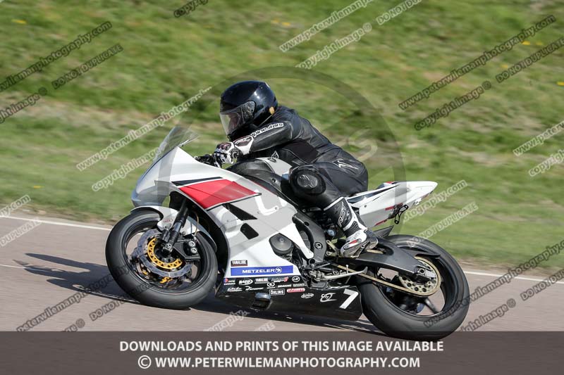 cadwell park;cadwell park photographs;cadwell trackday photographs;enduro digital images;event digital images;eventdigitalimages;peter wileman photography;racing digital images;trackday digital images;trackday photos