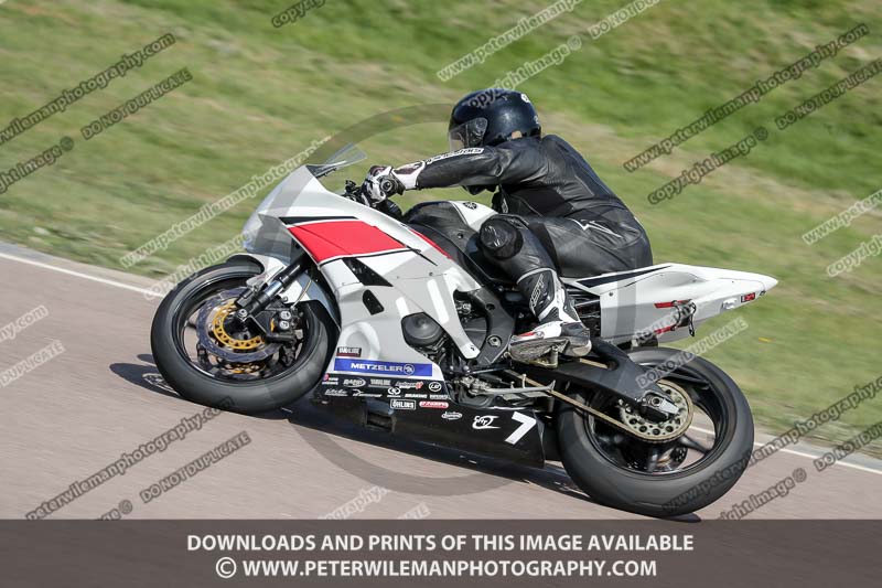cadwell park;cadwell park photographs;cadwell trackday photographs;enduro digital images;event digital images;eventdigitalimages;peter wileman photography;racing digital images;trackday digital images;trackday photos