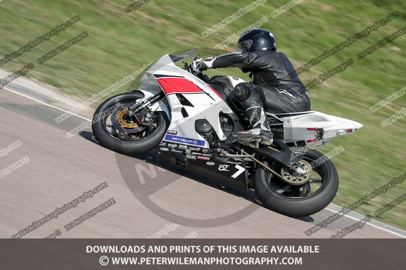 cadwell park;cadwell park photographs;cadwell trackday photographs;enduro digital images;event digital images;eventdigitalimages;peter wileman photography;racing digital images;trackday digital images;trackday photos
