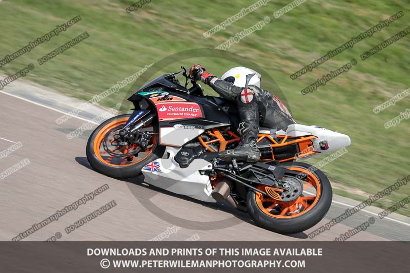 cadwell park;cadwell park photographs;cadwell trackday photographs;enduro digital images;event digital images;eventdigitalimages;peter wileman photography;racing digital images;trackday digital images;trackday photos