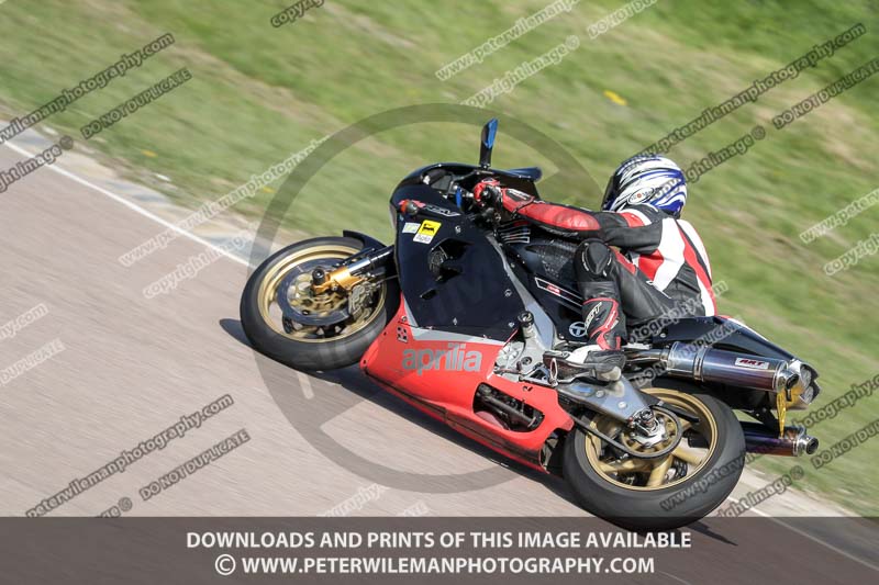cadwell park;cadwell park photographs;cadwell trackday photographs;enduro digital images;event digital images;eventdigitalimages;peter wileman photography;racing digital images;trackday digital images;trackday photos