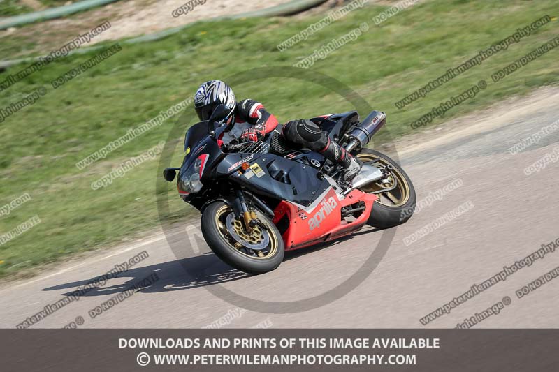 cadwell park;cadwell park photographs;cadwell trackday photographs;enduro digital images;event digital images;eventdigitalimages;peter wileman photography;racing digital images;trackday digital images;trackday photos
