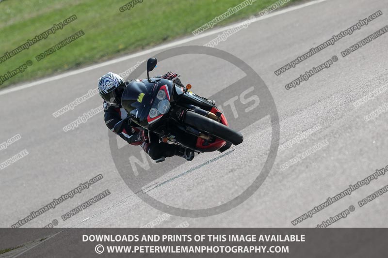 cadwell park;cadwell park photographs;cadwell trackday photographs;enduro digital images;event digital images;eventdigitalimages;peter wileman photography;racing digital images;trackday digital images;trackday photos