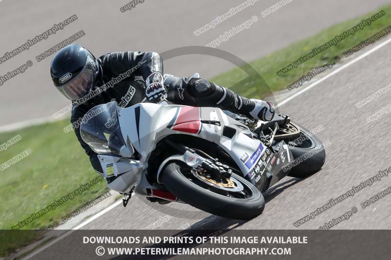 cadwell park;cadwell park photographs;cadwell trackday photographs;enduro digital images;event digital images;eventdigitalimages;peter wileman photography;racing digital images;trackday digital images;trackday photos