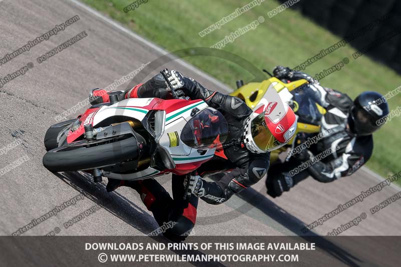 cadwell park;cadwell park photographs;cadwell trackday photographs;enduro digital images;event digital images;eventdigitalimages;peter wileman photography;racing digital images;trackday digital images;trackday photos