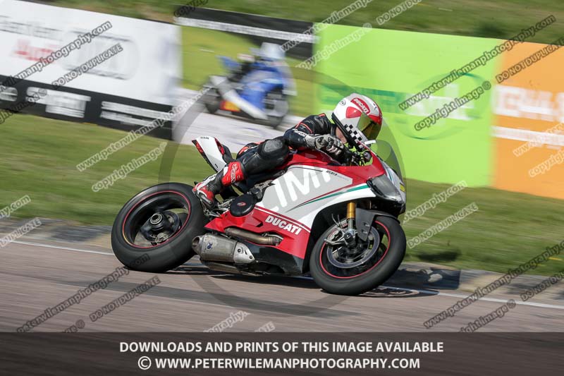 cadwell park;cadwell park photographs;cadwell trackday photographs;enduro digital images;event digital images;eventdigitalimages;peter wileman photography;racing digital images;trackday digital images;trackday photos