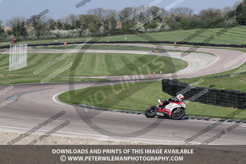 cadwell park;cadwell park photographs;cadwell trackday photographs;enduro digital images;event digital images;eventdigitalimages;peter wileman photography;racing digital images;trackday digital images;trackday photos