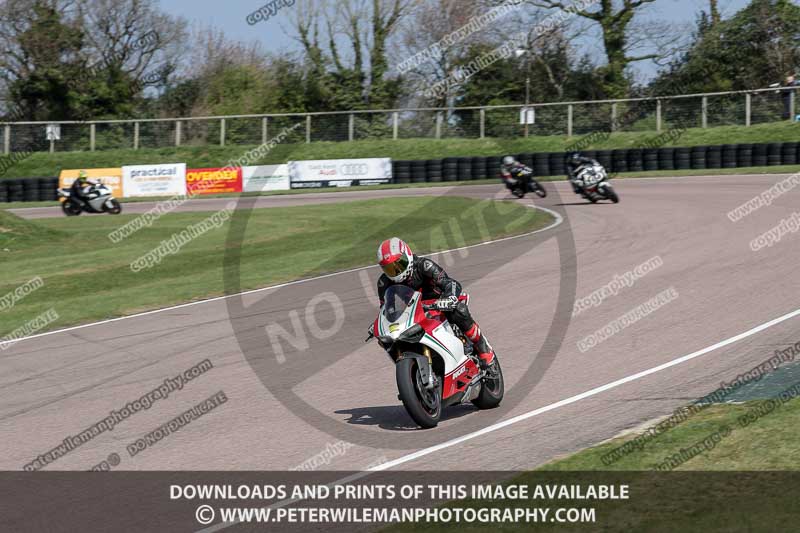 cadwell park;cadwell park photographs;cadwell trackday photographs;enduro digital images;event digital images;eventdigitalimages;peter wileman photography;racing digital images;trackday digital images;trackday photos