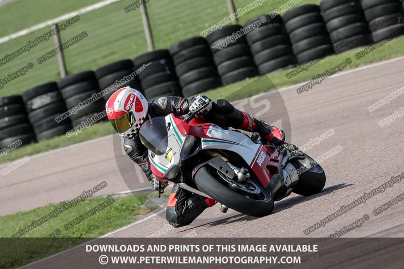 cadwell park;cadwell park photographs;cadwell trackday photographs;enduro digital images;event digital images;eventdigitalimages;peter wileman photography;racing digital images;trackday digital images;trackday photos