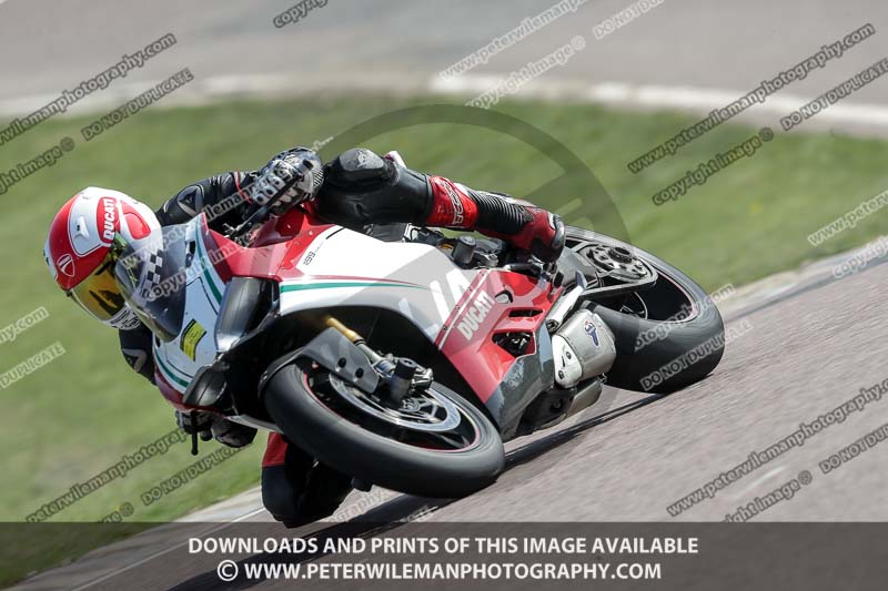 cadwell park;cadwell park photographs;cadwell trackday photographs;enduro digital images;event digital images;eventdigitalimages;peter wileman photography;racing digital images;trackday digital images;trackday photos
