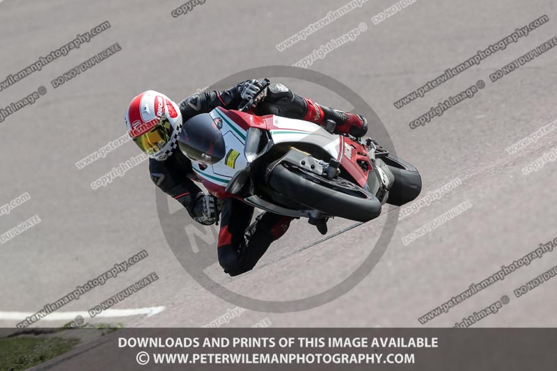 cadwell park;cadwell park photographs;cadwell trackday photographs;enduro digital images;event digital images;eventdigitalimages;peter wileman photography;racing digital images;trackday digital images;trackday photos