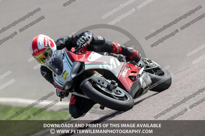 cadwell park;cadwell park photographs;cadwell trackday photographs;enduro digital images;event digital images;eventdigitalimages;peter wileman photography;racing digital images;trackday digital images;trackday photos