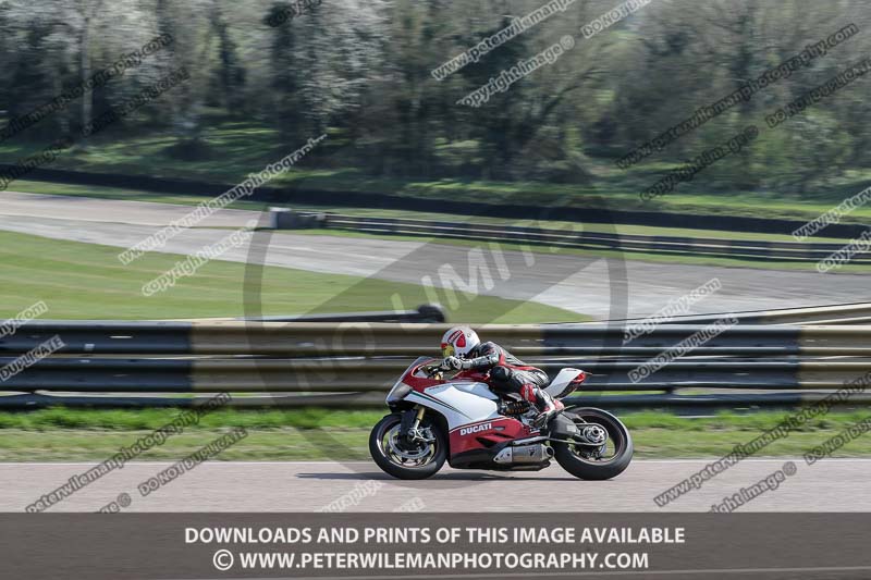 cadwell park;cadwell park photographs;cadwell trackday photographs;enduro digital images;event digital images;eventdigitalimages;peter wileman photography;racing digital images;trackday digital images;trackday photos