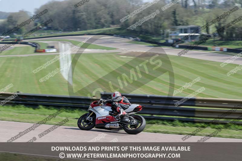 cadwell park;cadwell park photographs;cadwell trackday photographs;enduro digital images;event digital images;eventdigitalimages;peter wileman photography;racing digital images;trackday digital images;trackday photos