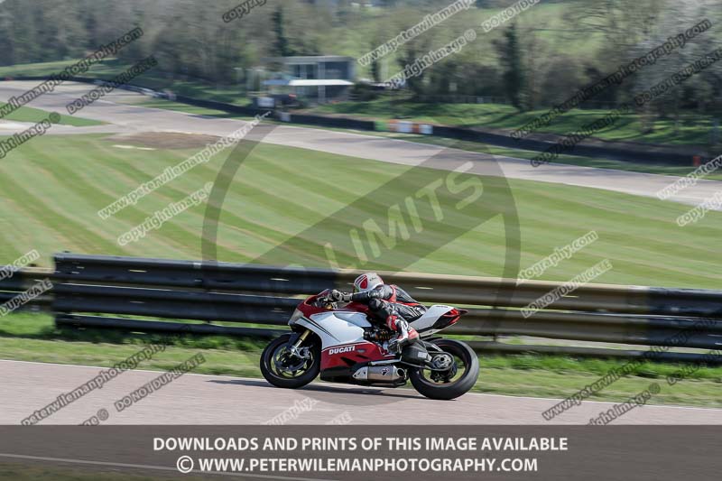 cadwell park;cadwell park photographs;cadwell trackday photographs;enduro digital images;event digital images;eventdigitalimages;peter wileman photography;racing digital images;trackday digital images;trackday photos