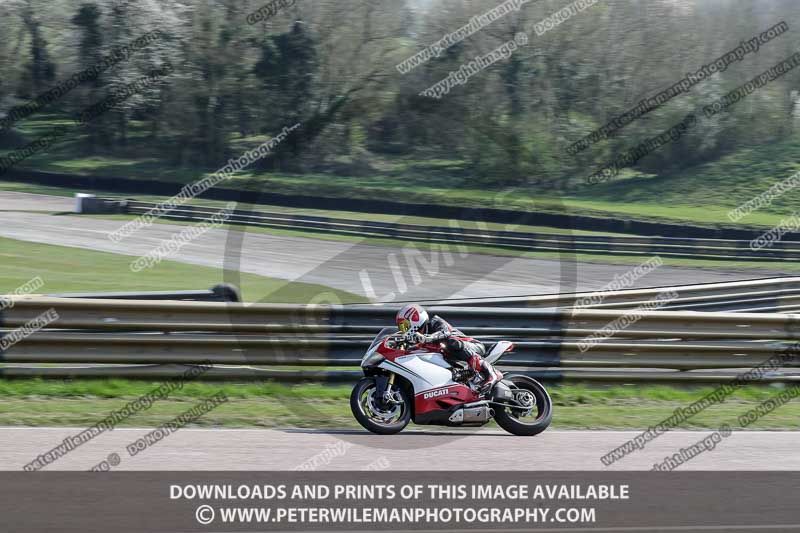 cadwell park;cadwell park photographs;cadwell trackday photographs;enduro digital images;event digital images;eventdigitalimages;peter wileman photography;racing digital images;trackday digital images;trackday photos